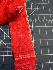 18 PC 2.5″ Jelly Roll Strips Die Cut Beautiful Mix, Red bundle of joy