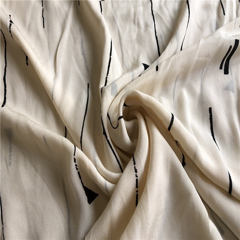 100% Mulberry Silk 13 Momme Crepe Fabric Cream-beige 53″ wide by the yard JJ109