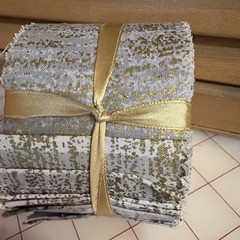 Jelly Roll 2.5 X 42” Gray With Gold Metallic Cotton Roll
