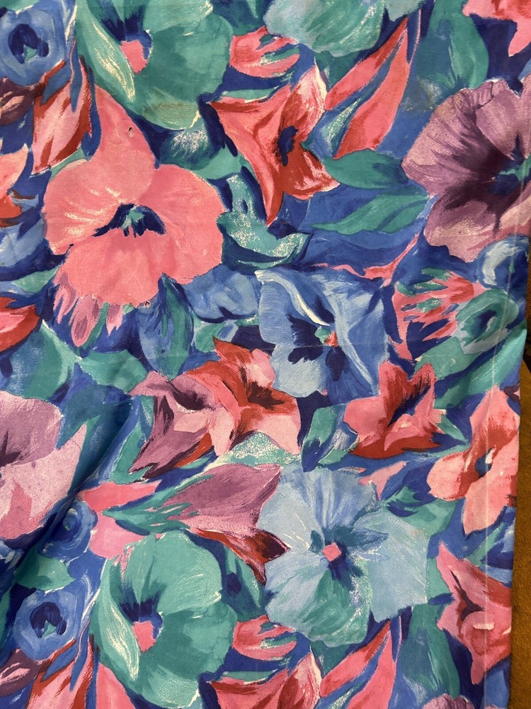 Vintage 90’s Cotton Fabric Big Floral Roses on Grid BLUE 58″X80″ Cottage