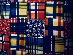 VTG ‘70’s Colorful Faux Ditsy & Plaid Patchwork 3 ” SQ Cheater Quilt BTFQ