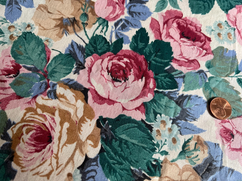 Pretty Pink Gold Roses Floral On Ivory 100% Cotton 4 1/2 Yds x 44″ Wide Clean