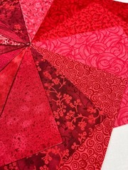 Shades of Red ~ 42 5″ Squares ~ Color Charm Pack