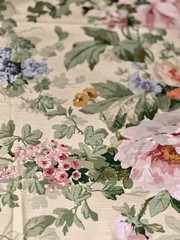P. Kaufman Upholstery Curtain Fabric 2.75 Yards by 54”Cabbage Roses Linen Weave