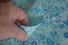 By 1/2 Yd, Turquoise & Blue Floral Batik, Indonesia, Hoffman, Hand Painted, B522