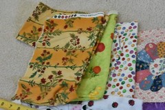Lot, Novelty Prints Cotton Pieces & Scraps, 3 Pounds & 3 Oz, S136