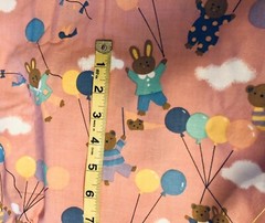 VTG Juvenile Puppies Bunnies & Bears w/ Balloons Hoffman California Fabric BTFQ