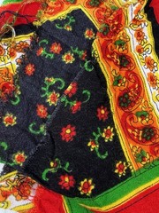 Fabric Polyester Cotton Blend Boho Red Green Floral 72×30 Unbranded Vintage