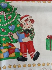 Raggedy Ann & Andy Christmas Border Hearts Fabric