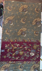Pokok-Kelapa Indonesian Batik Sarong Fabric Cotton Floral Fan 41×71, Maroon Blue