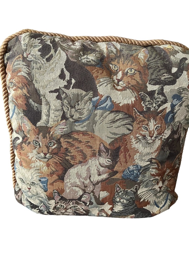 Cat Tapestry Throw Pillow Siamese Persian Tabby Black Ginger Cats Rope Edge 16”