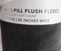 JoAnns 2 Yards Pre Cut Anti Pill Blizzard Fleece Solid Plush Midweight Black NWT