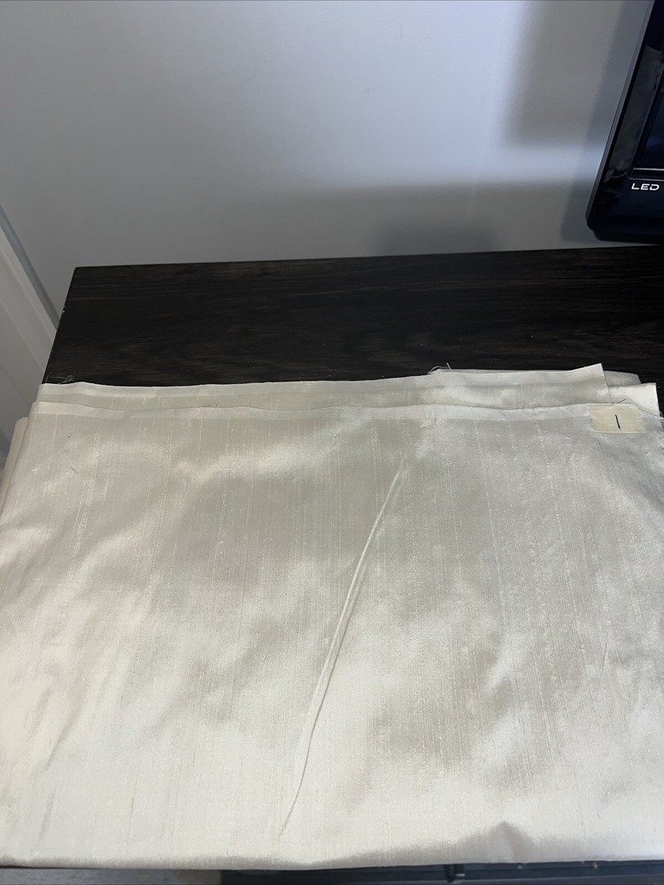 1 Yard Of Cream Color Fabric Could Be Silk But Not Positive Crafts Home Interior