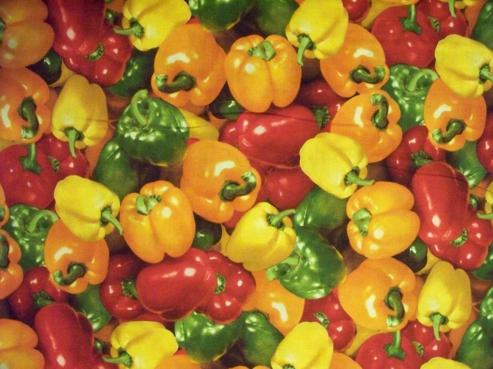 PEPPERS FOOD RED YELLOW GREEN ORANGE PEPPER COTTON FABRIC FQ