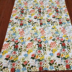 Colorful Floral Cotton Sateen Fabric 4y X 58″