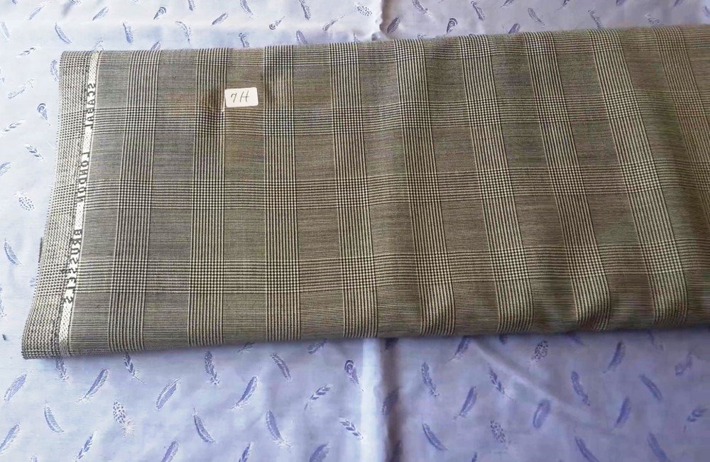 Mohair and Wool Scabal PoW blue windowpane 3-3/4 Yds 60″ W