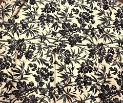 Waverly “Tea Rose Toile” Decorator Fabric 100% Cotton Black / Cream 32″ x 54″