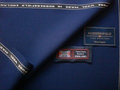 100% SUPER 130’s WOOL SUITING FABRIC IN Navy MADE IN Huddersfield England– 3.4 m