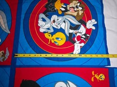 VINTAGE LOONEY TUNES BUGS BUNNY SYLVESTER TWEETY TAZ FABRIC 95″ CRANSTON USA
