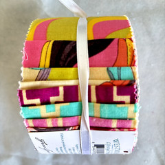 Westminster Fibers Jellyroll Tina Givens Havens Edge 27 – 2.5″ x 44″ quilting