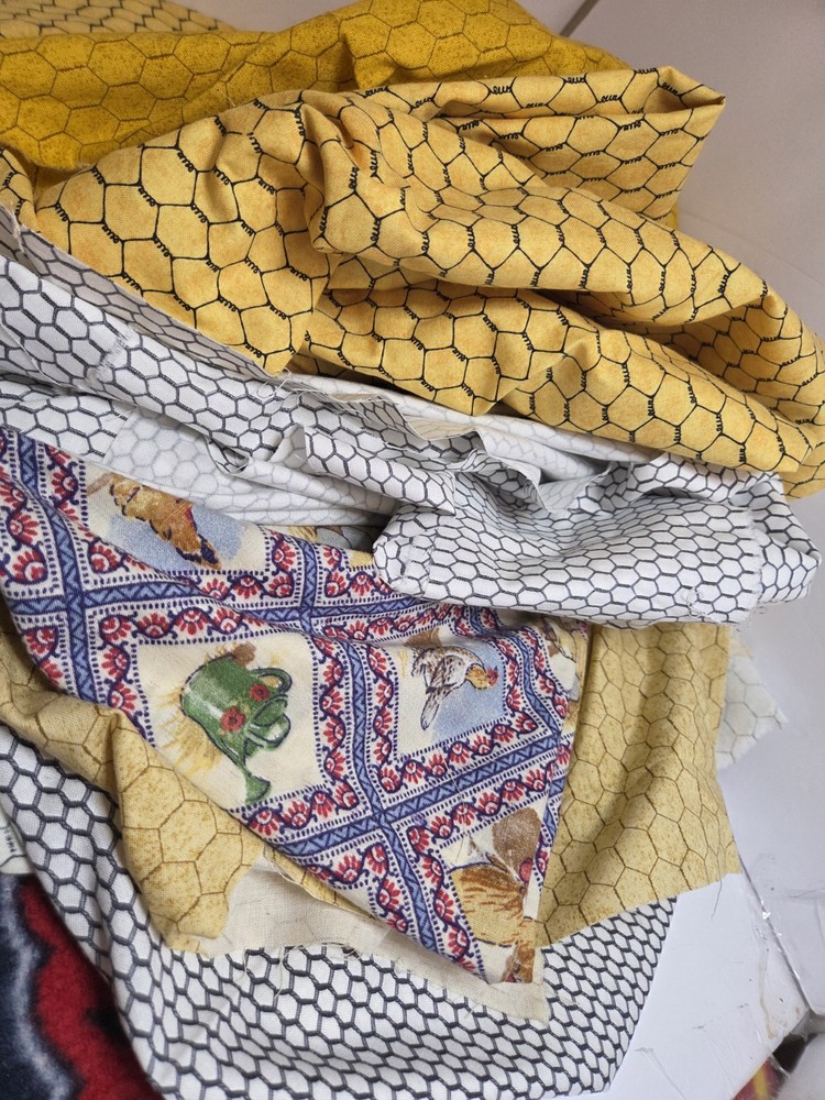 Chicken Wire Quilt Fabric Remnant Lot Farmhouse Rooster