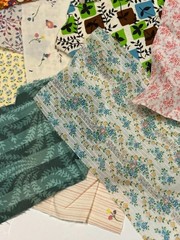 Vintage Mixed Lot 45+ Pieces Floral Cotton Fabric Quilt Flowers Scraps Assorted