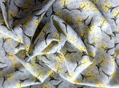 Yellow Daisy Flower Bunch Crepe Polyester Flowy Floral Fabric 80″ L x 58″ W Pc