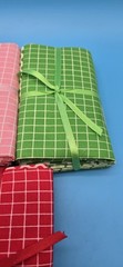 Lot Of 5 FAT QUARTER Bundles. Each Bundle 5 Pcs 18″ X 21″ NOS Smoke Free 25 Pcs