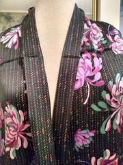 4 PANELS 36″ x 43″ SILK CHARMEUSE MULTI COLOR MUMS ON BLK ITALIAN DESIGNER PRINT