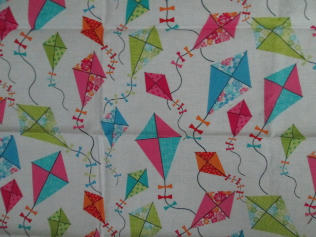 KITES FLYING COLORS WHITE COTTON FABRIC FQ