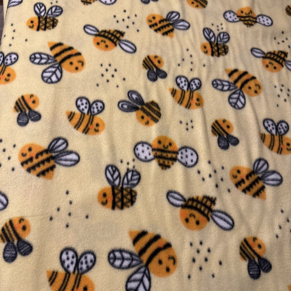 blizzard fleece fabric -By The Yard – Bees