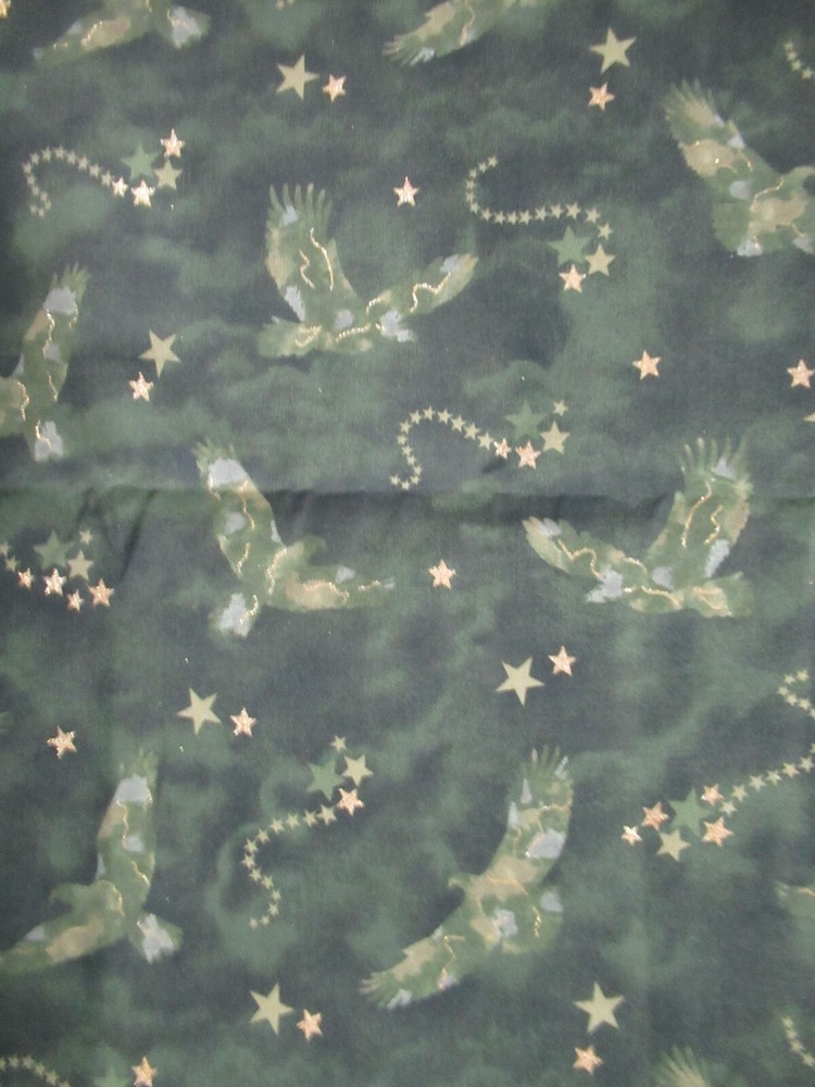 Fabric Traditions quilt-craft Cotton Fabric “EAGLES & STARS” Green/Gold SBTYX
