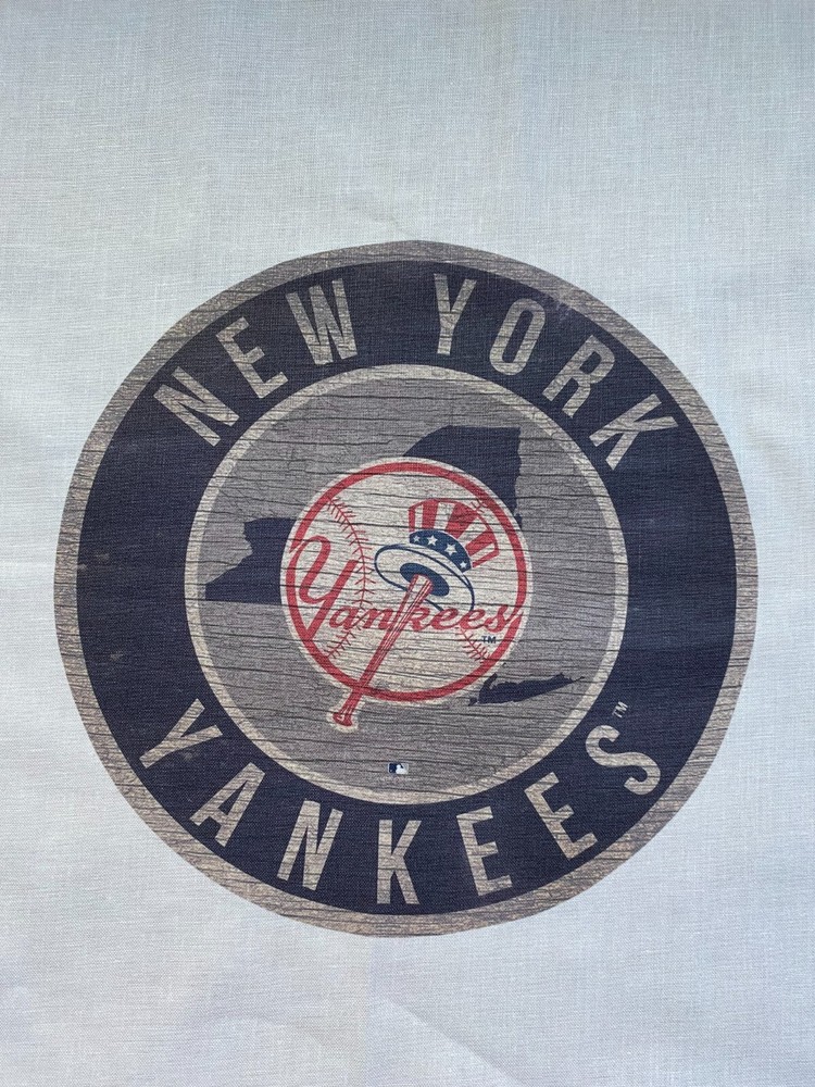 2 NEW YORK YANKEES Grey Weather BASEBALL LOGO 18X18 SEWING BLOCK QUILTING SQUARE