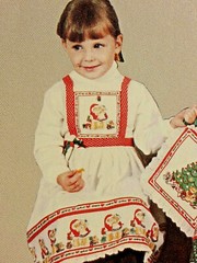 fabric panel 603F CHRISTMAS APRON Patch Press CUT-OUTS 1981 uncut