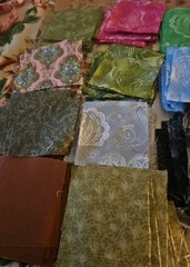 Lot Of 368 Quilt Squares 2.5″ Each Mixed Patterns & Colors Cotton Fabrics