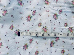 VTG Beautiful Shades of Pink Florals on White Raised Lines Dimity BTHY