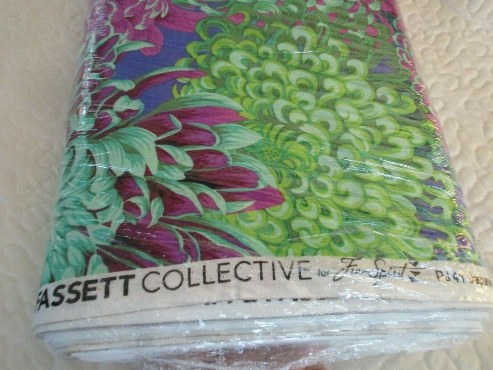 Kaffe Fassett Cotton Fabric 1 FQ Green Japanese Chrysanthemum Lg Floral Print
