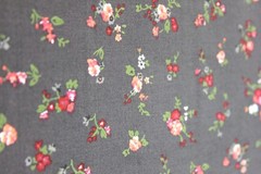 Vintage Charcoal Rose Ditsy Fabric 3 Yards Cotton Blend 49×108″ Cottage Floral