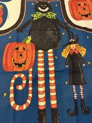 SEWING HALLOWEEN PROJECTS: APRONS, VEST*EXTRAS W/INSTRUCTIONS*NEW