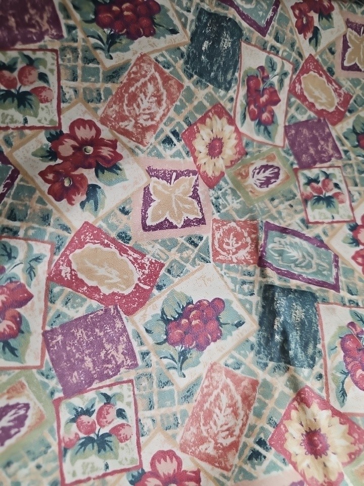 3 Yrd Yard Cotton 1997 Fabric Traditions Verona Design Deborah Mallow Grape