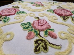 Shabby Pink Rose Vtg Chenille Bedspread Fabric Dramatic Scrollwork 25″ x 23″