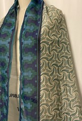 100% Silk Faille Geometric Motiff Border Teal Cream Dotted Pinwheel 6 Yards