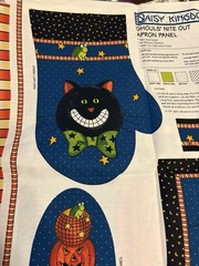 SEWING HALLOWEEN PROJECTS: APRONS, VEST*EXTRAS W/INSTRUCTIONS*NEW