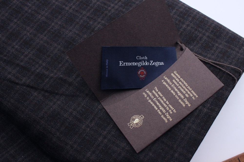 Ermenegildo Zegna 100% silk blazer/suit fabric 3.4 meters 220 Grm