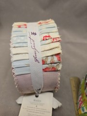 Jelly Roll. Free Spirit. Soft Pink Florals. Pastels.2.5″ 40 Pieces