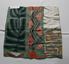 Osborne & Little Unisex Adult’s Santa Fe Totem Fabric EH6 Green 17.5×17″