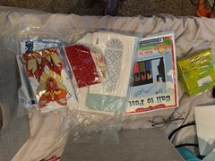 fabric lot/cotton/quilting/apparel/notions/patterns/thread/ SMOKE FREE