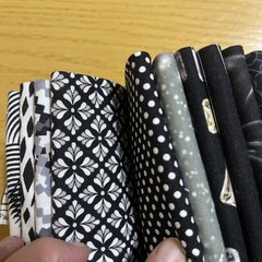 Benartex Color Spectrum Favorites Black White Fat Quarter Fabric Bundle 10pcs
