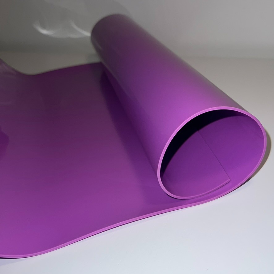 Glossy thick purple vinyl sheet – non-adhesive – craft, DIY 50x40cm