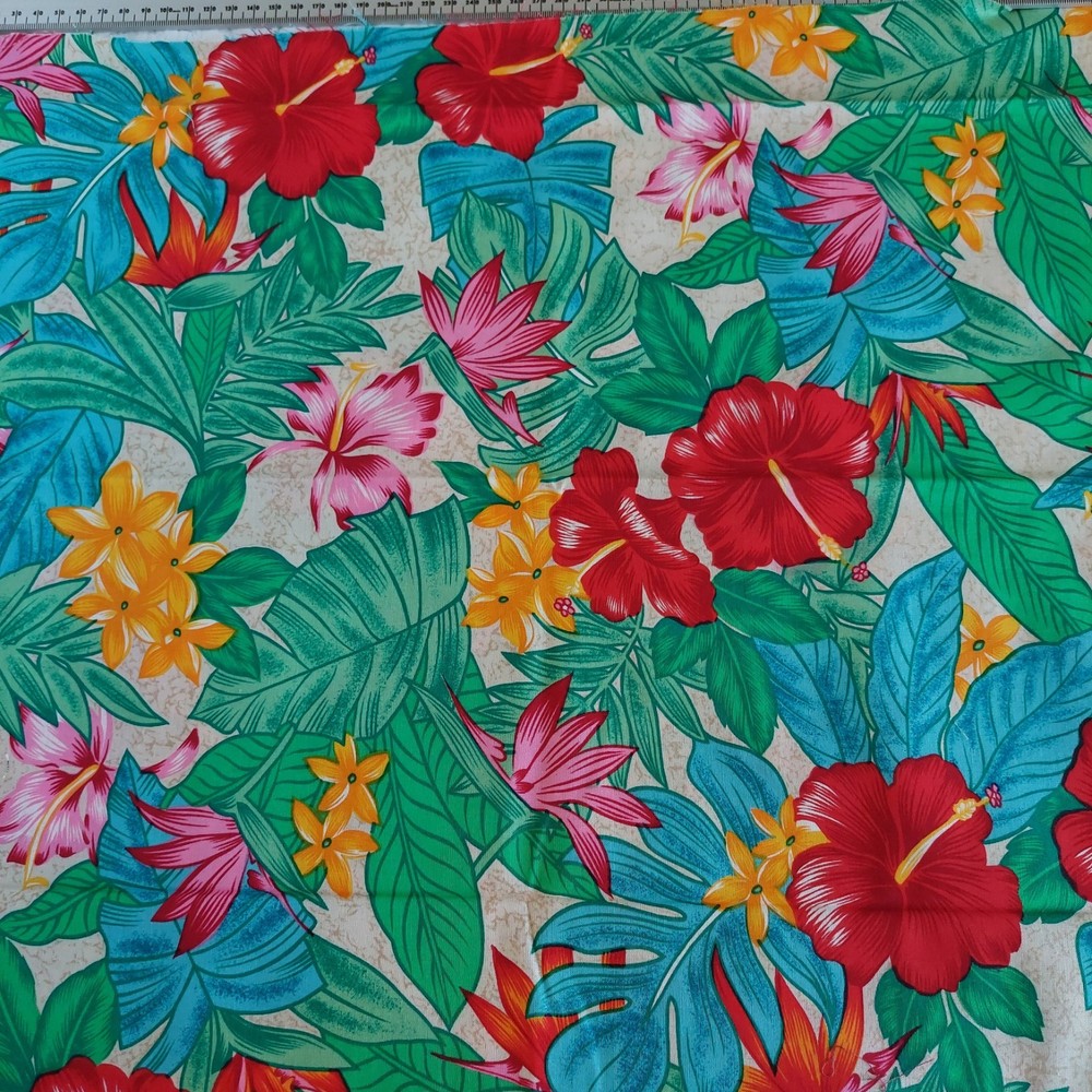 Fashion Avenue Fabri-Quilt Vtg 7056 Tropical Hawaiian Fabric Approx 30″